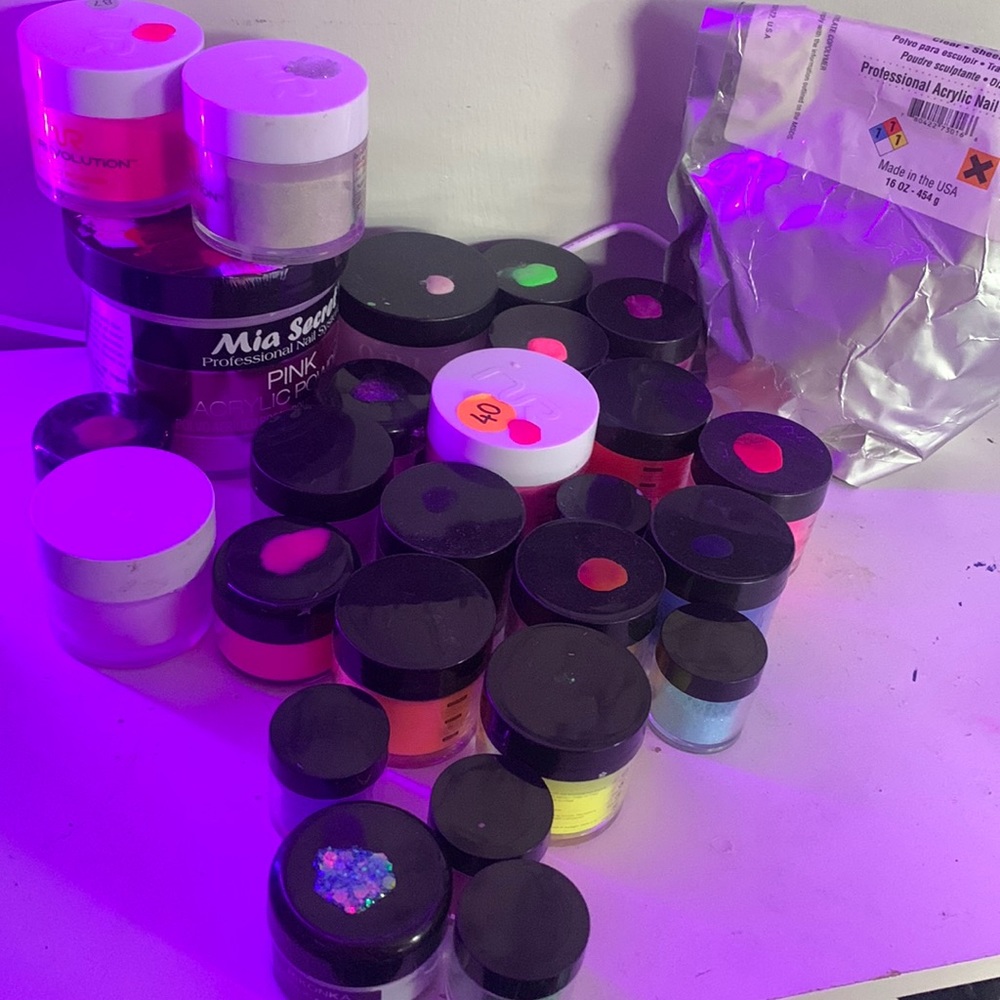 Acrylic nail powder